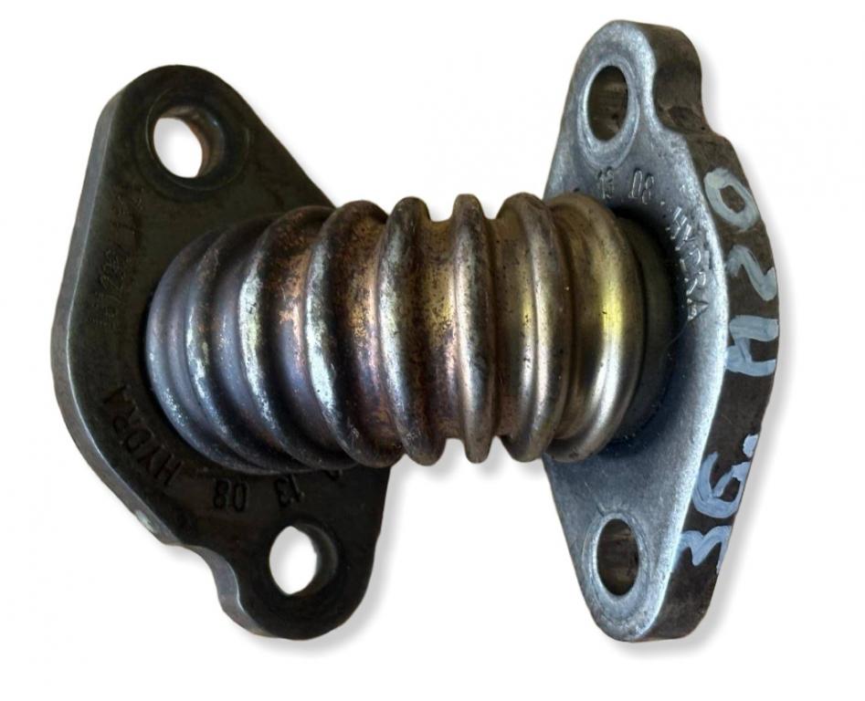 Mercedes E W212 2009-2016 sedan 3.0 CDI diesel AT 170 kW 2010  Rúrka chladenia 6421401308