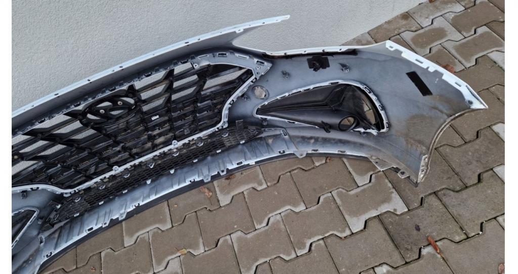 Hyundai I30 III 2016- hatchback 1.5 DPI 16v petrol MT 80.9 kW 2021  Nárazník predný