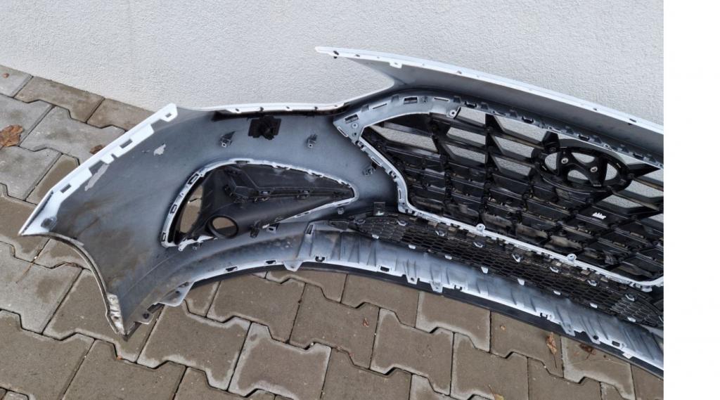 Hyundai I30 III 2016- hatchback 1.5 DPI 16v petrol MT 80.9 kW 2021  Nárazník predný