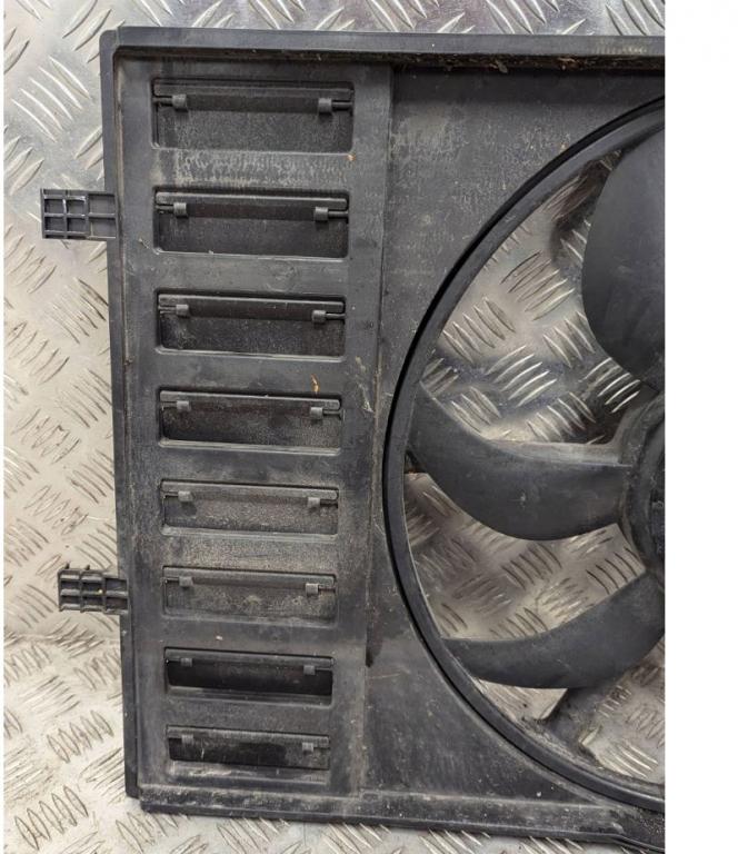 Skoda Rapid 2012-2019 hatchback 1.6 TDI diesel 85 kW 2017  Ventilátor 6C0121207