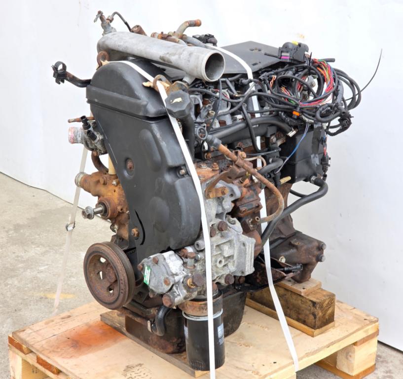 Iveco Daily III 1999-2006 2.8 HPI diesel MT 130 HP  Motor diesel