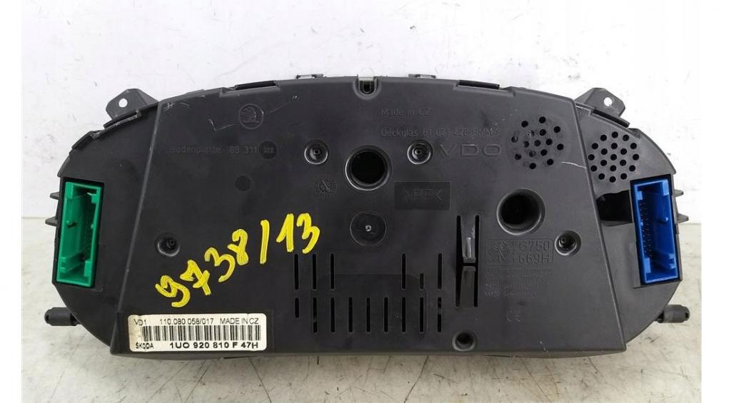 Skoda Octavia I 1996-2010 hatchback 1.9 TDI diesel MT 81 kW 1998  Prístrojová doska 1U0920810F   G750669H