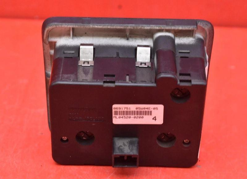 Volvo S60 I 2000-2010 sedan 2.4 20v petrol MT 125 kW 2003  Prepínač svetiel 8691751