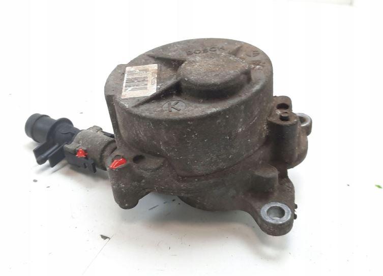 Renault Master III 2010-2019 hatchback 2.3 DCI diesel MT 92 kW 2011  Vákuová pumpa 8200902378