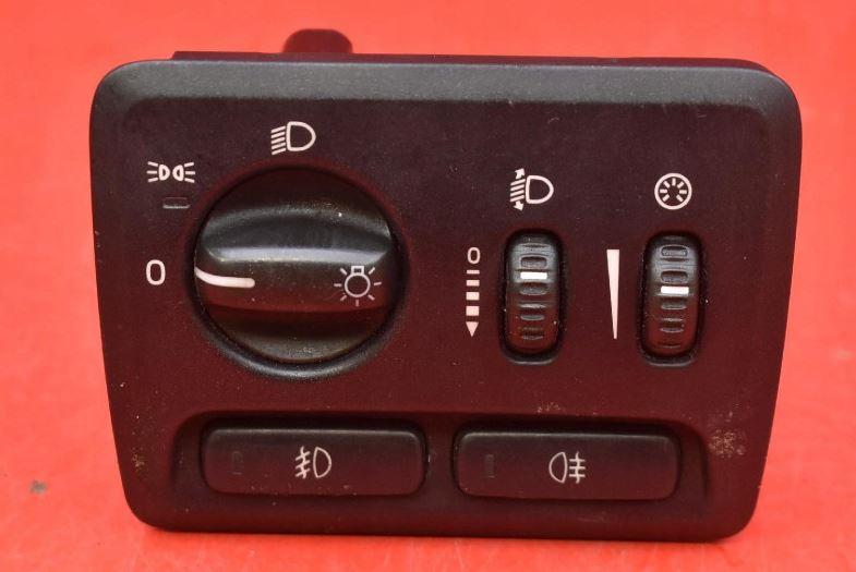 Volvo S60 I 2000-2010 sedan 2.4 20v petrol MT 125 kW 2003  Prepínač svetiel 8691751