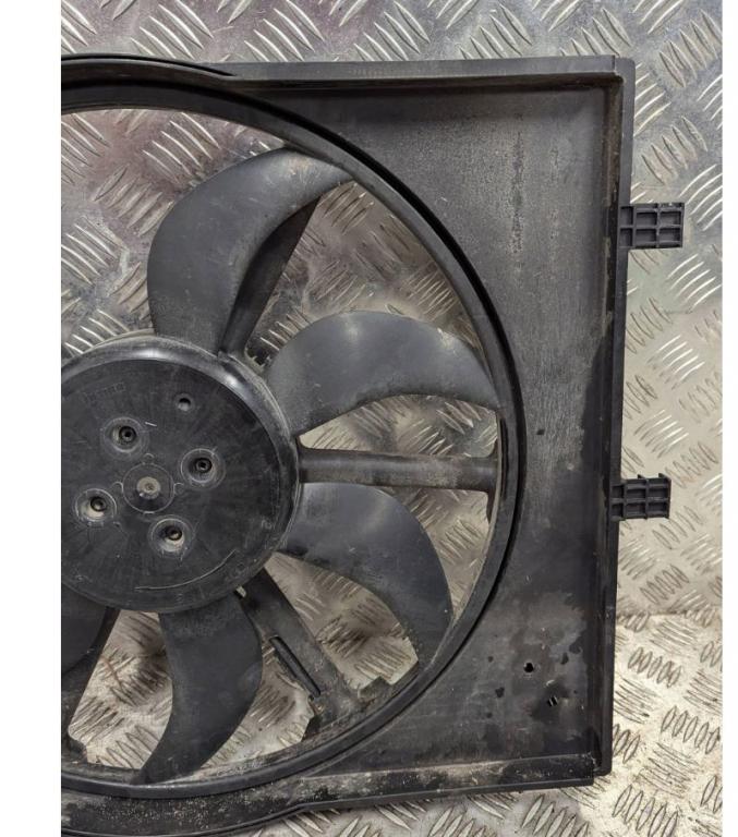 Skoda Rapid 2012-2019 hatchback 1.6 TDI diesel 85 kW 2017  Ventilátor 6C0121207