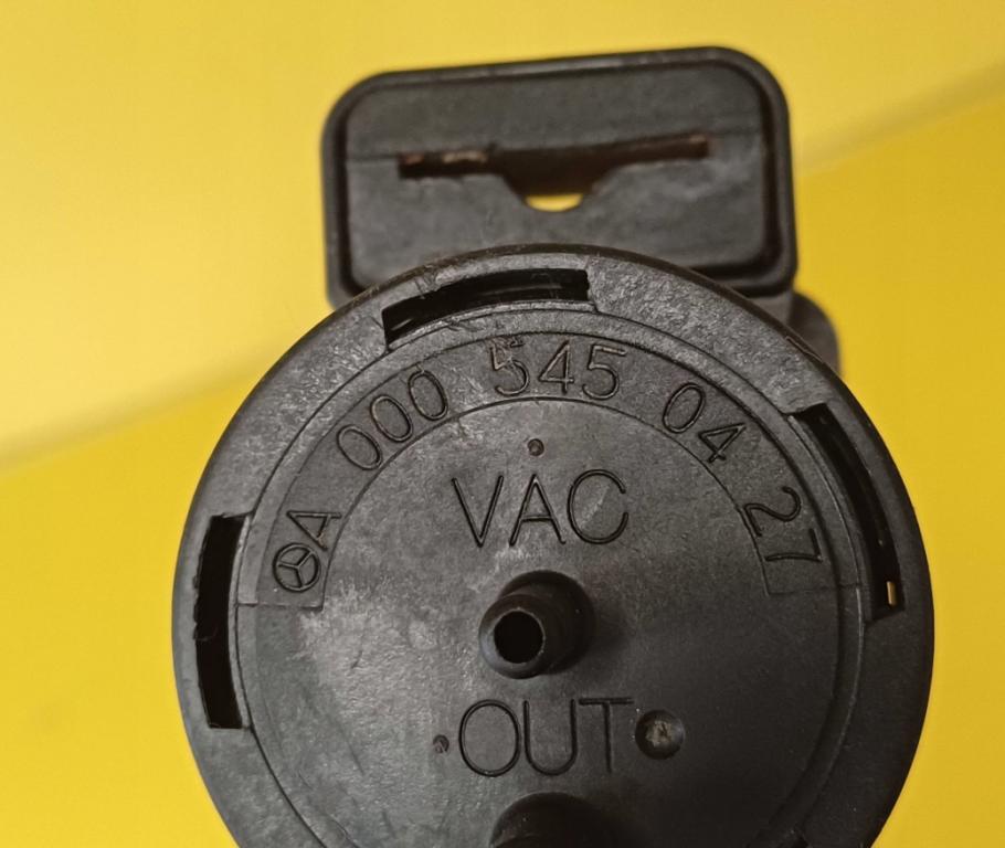 Mercedes E W210 1995-2002 Podtlakový ventil A0005450427