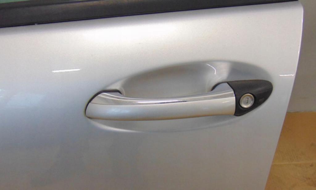 Mercedes C W203 2000-2007 combi 2.7 CDI diesel MT 125 kW 2002  Dvere predné ľavé C775