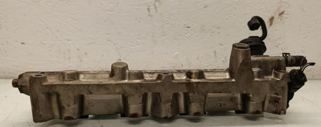 VW TIGUAN 2007 - 2018    1.4 TSI 4motion 110 kW  benzin Vstrekovacia lišta GK00266