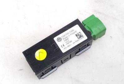 Skoda Superb III 2015-2024 sedan   USB port 5Q0035726E