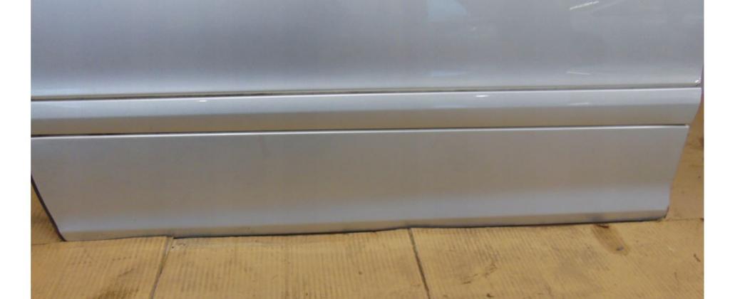 Mercedes C W203 2000-2007 combi 2.7 CDI diesel MT 125 kW 2002  Dvere predné ľavé C775