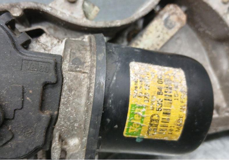 Audi A2 hatchback 1.4 16v petrol AUA MT 55 kW 2000  Mechanizmus stieračov predný 54507211