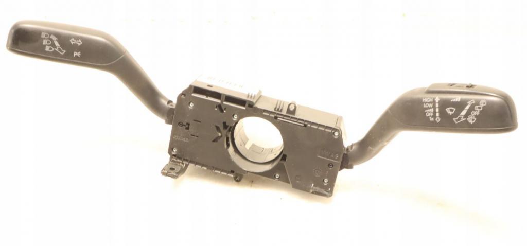 Seat Ibiza IV 6J 2008-2017 hatchback 1.2 MPI petrol MT 51 kW 2009  Prepínacie páčky pod volantom 7H0953503GB