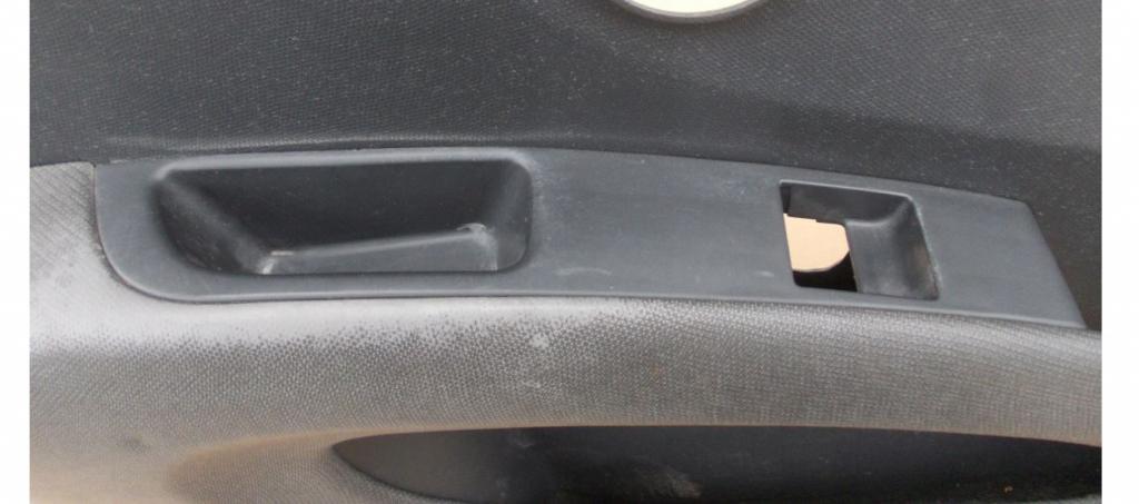 Nissan Micra K12 2003-2010 hatchback 1.2 16v petrol MT 48 kW 2007  Tapacír dverí predný ľavý