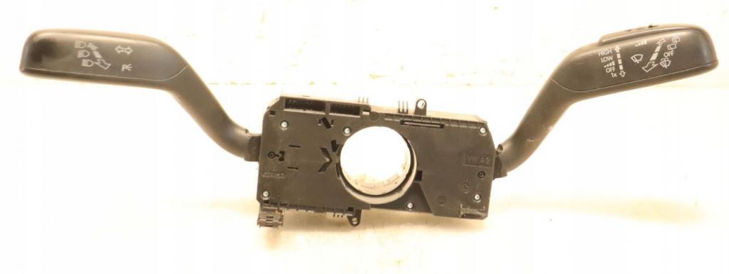 Seat Ibiza IV 6J 2008-2017 hatchback 1.2 MPI petrol MT 51 kW 2009  Prepínacie páčky pod volantom 7H0953503GB