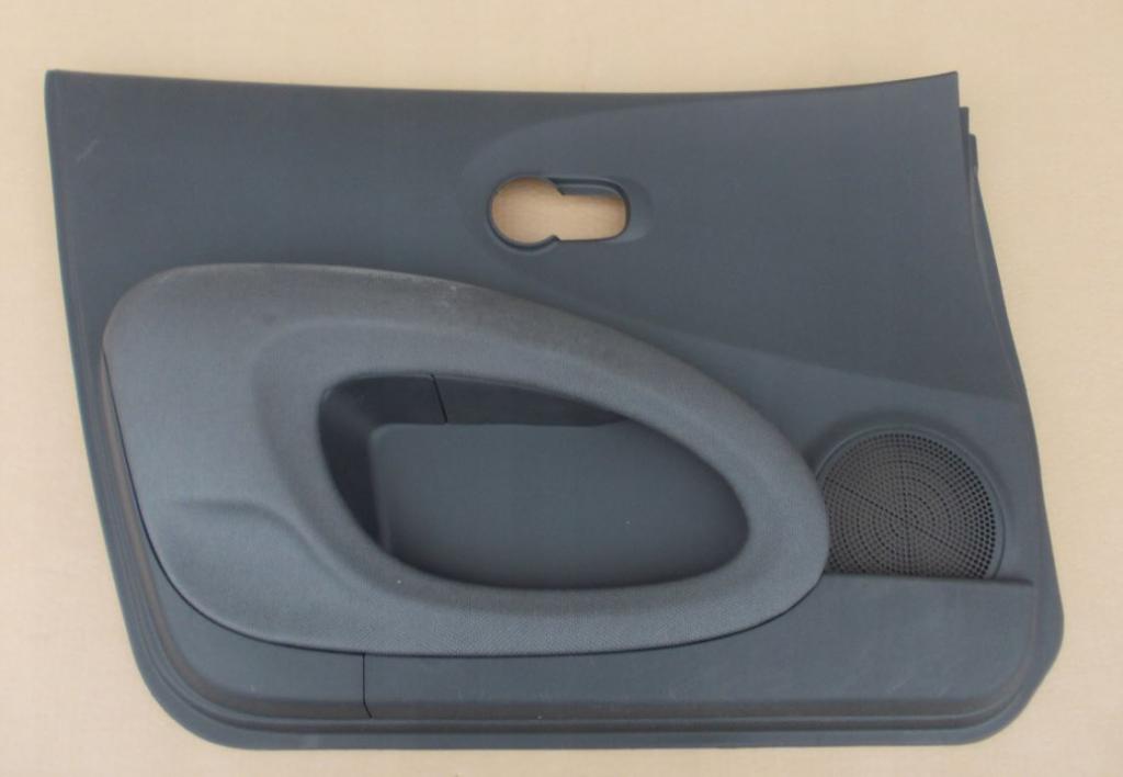 Nissan Micra K12 2003-2010 hatchback 1.2 16v petrol MT 48 kW 2007  Tapacír dverí predný ľavý