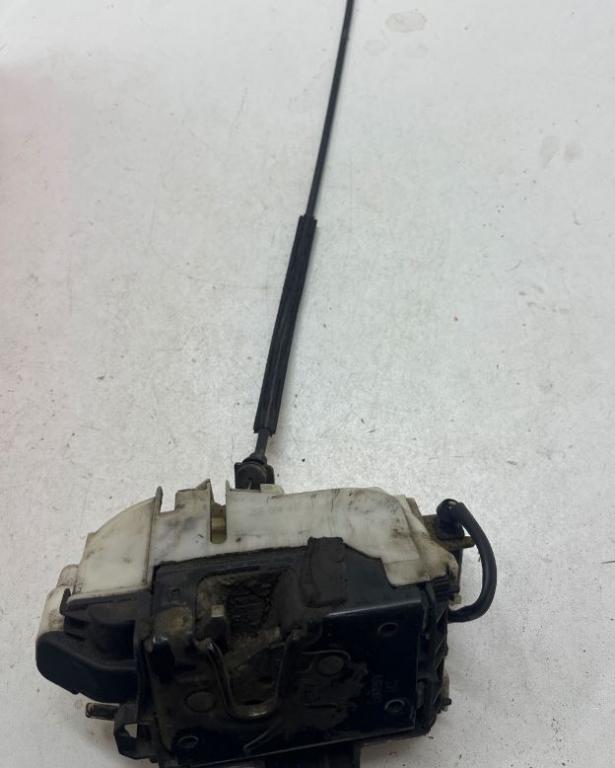 Seat Ibiza II 6K 1993-2002 hatchback 1.9 TDI diesel MT 66 kW 2001  Zámok dverí predný ľavý 6K4837015D