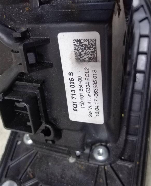 Skoda Octavia III 2013- combi 1.6 TDI diesel MT 81 kW 2016  Rýchlostná páka (kulisa) 5Q1713025S