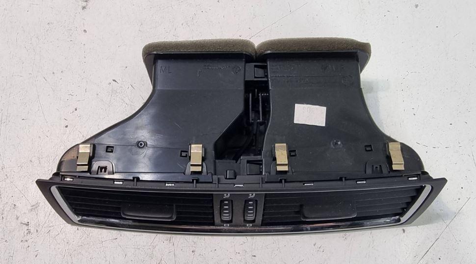 Skoda Superb II 2008-2015 sedan 2.0 TDI diesel AT 125 kW 2009  Mriežka kúrenia (fukár) 3T0820951A