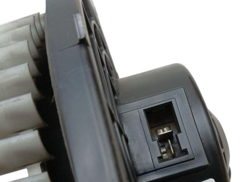 Renault Laguna III 2007-2015 combi 2.0 DCI diesel MT 110 kW 2009  Ventilátor kúrenia A10357A8400000