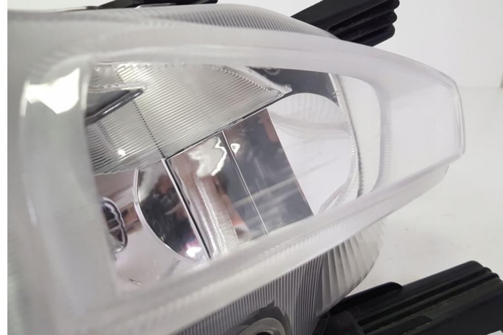 Kia Ceed III 2018- hatchback 1.6 CRDI diesel MT 85 kW 2018  Hmlové svetlo (hmlovka) predné pravé 92202J7000