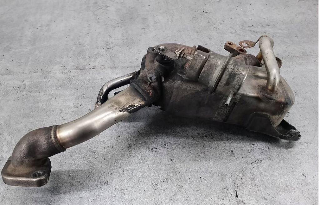 Opel Astra IV 2009-2015 hatchback 1.7 CDTI diesel MT 81 kW 2011  EGR Ventil 98073074