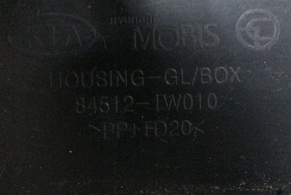 Kia Rio III 2011-2017 hatchback 1.2 16v petrol MT 62.5 kW 2014  Priehradka (kastlík) 84512-1W010