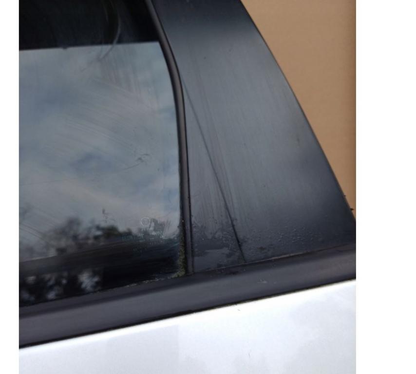 Volkswagen Passat B7 2010-2014 combi 2.0 TDI diesel MT 103 kW 2014  Dvere zadné ľavé LA7W