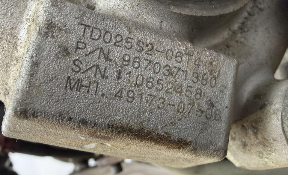 Peugeot Expert II 2006-2016 hatchback 1.6 HDI diesel MT 66 kW 2007  Motor diesel 9HU