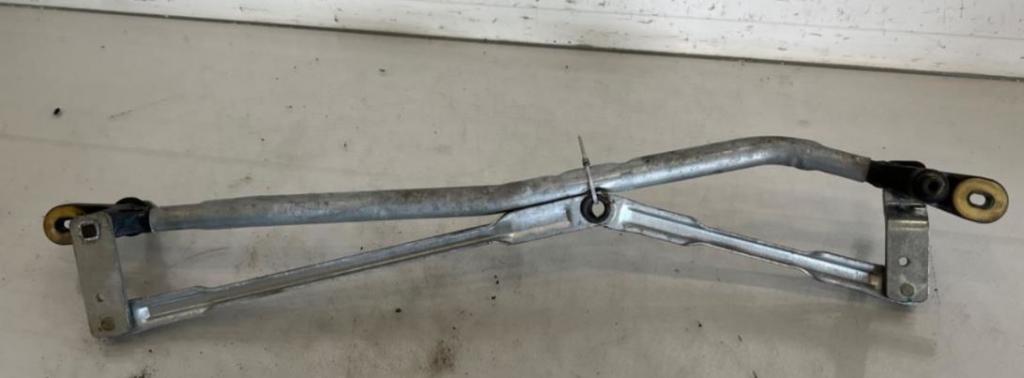 Audi TT 8J3 2006-2015 coupe   Mechanizmus stieračov predný 8J1955023D