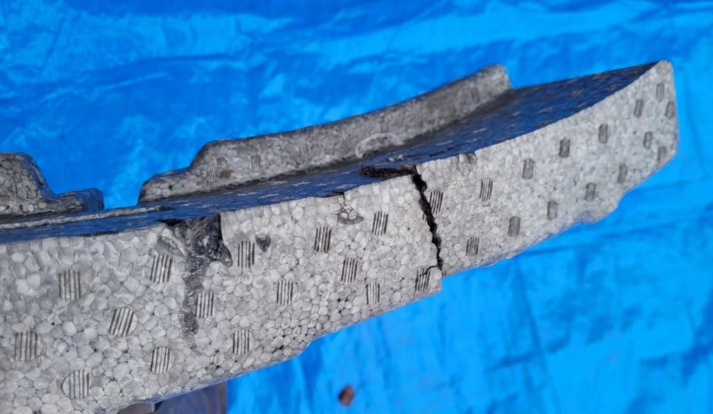 Chevrolet Epica sedan 2.0 24v petrol MT 105 kW 2010  Výstuha predná 96634053