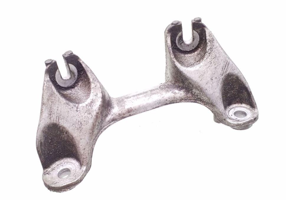 BMW 3 E90 2005-2013 sedan 2.0 diesel MT 120 kW 2006  Držiak prevodovky 6760303 22326760303