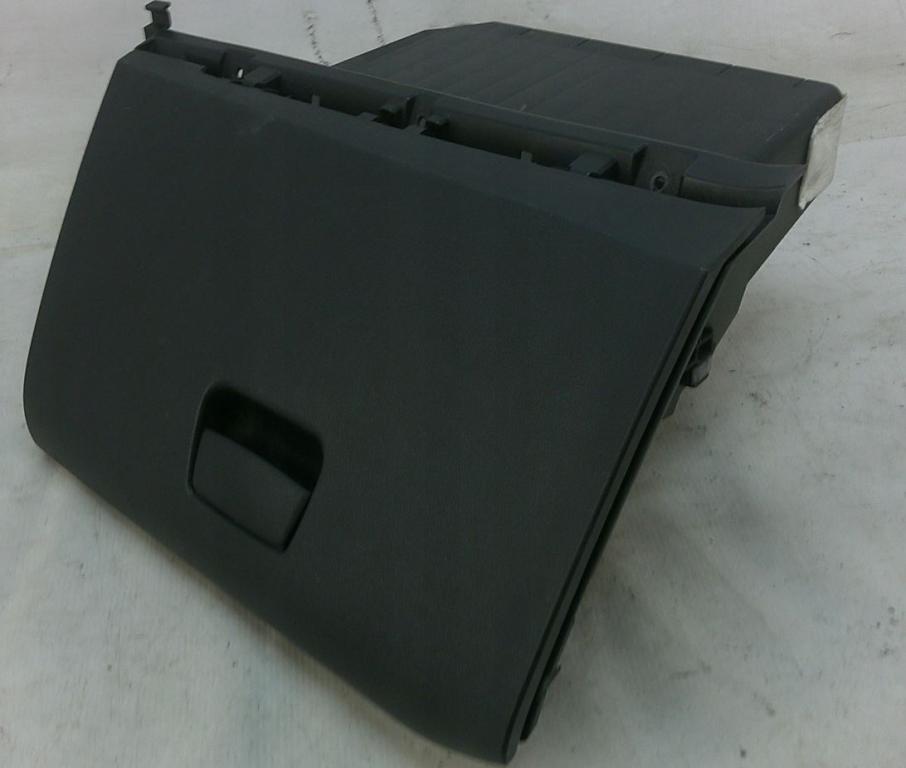 Kia Rio III 2011-2017 hatchback 1.2 16v petrol MT 62.5 kW 2014  Priehradka (kastlík) 84512-1W010