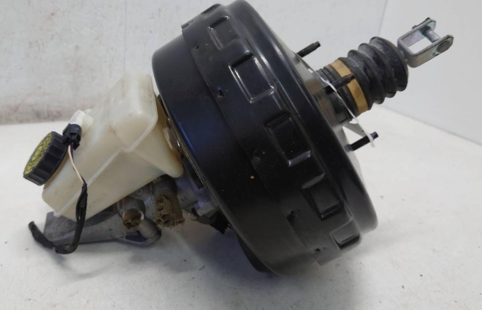 Mercedes ML W164 2005-2011 hatchback 3.0 CDI diesel AT 140 kW 2007  Posilňovač bŕzd A2514300000