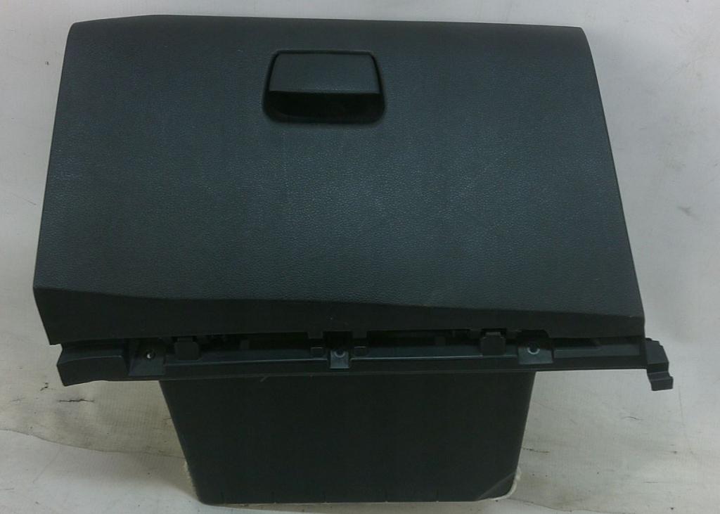 Kia Rio III 2011-2017 hatchback 1.2 16v petrol MT 62.5 kW 2014  Priehradka (kastlík) 84512-1W010