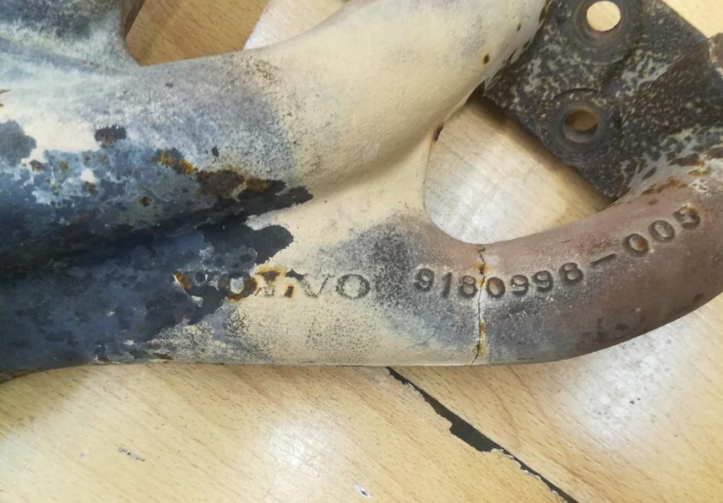 Volvo V70 I 1996-2000 combi 2.4 103kW 1999  Výfukové potrubie 9180998