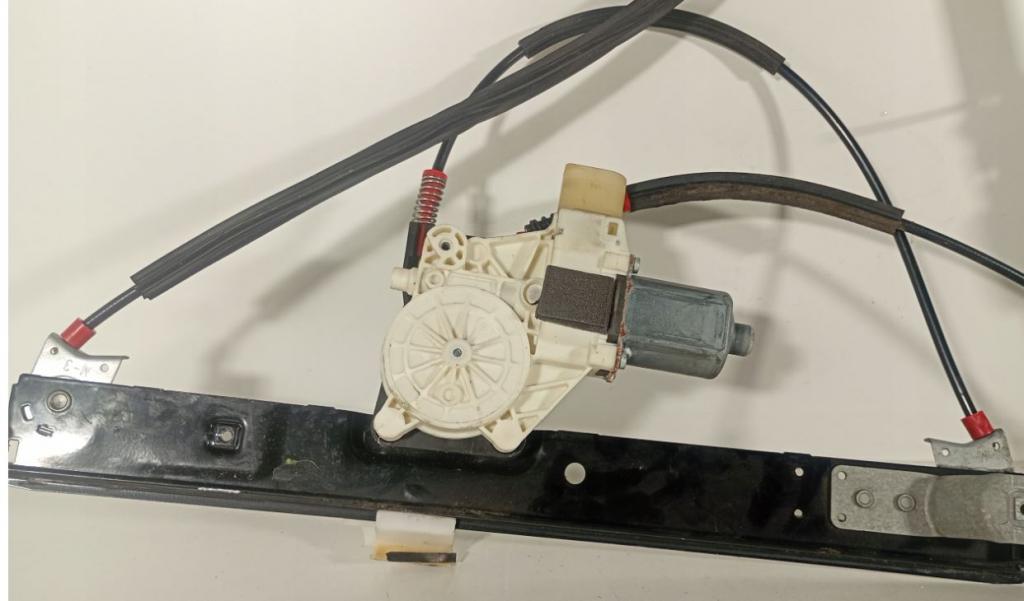 Ford Mondeo Mk4 2007-2014 hatchback 2.0 TDCI diesel AT 103 kW 2010  Mechanizmus sťahovania okna predný pravý 6M21-14553-B 6PIN