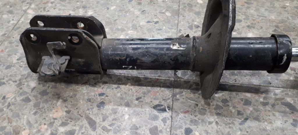 Fiat Punto II 1999-2010 hatchback 1.2 petrol Tlmič predný pravý 6749444