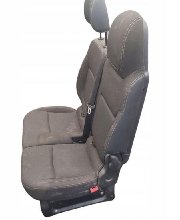 Fiat Talento 2016- 296 1.6 D R9M413 diesel MT 89 kW 2019  Sedadlo predné pravé