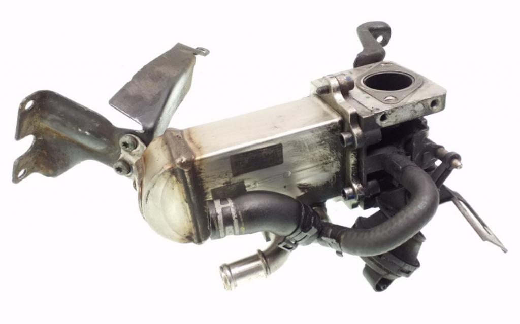 Audi Q7 2005-2015 hatchback 3.0 TDI V6 diesel AT 171 kW 2006  Chladič spalín 059131511