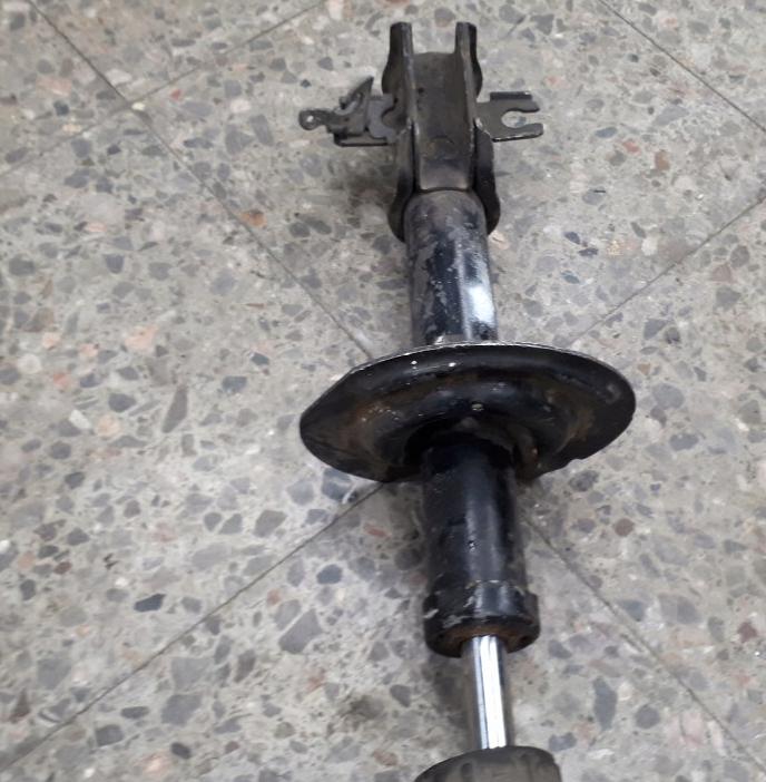 Fiat Punto II 1999-2010 hatchback 1.2 petrol Tlmič predný pravý 6749444