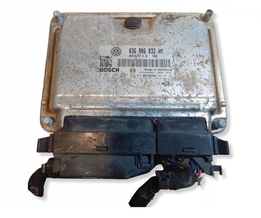 Volkswagen Golf V 2003-2009 hatchback 1.4 16v petrol MT 55 kW 2005  Riadiaca jednotka motora 0261208754 036906032AM