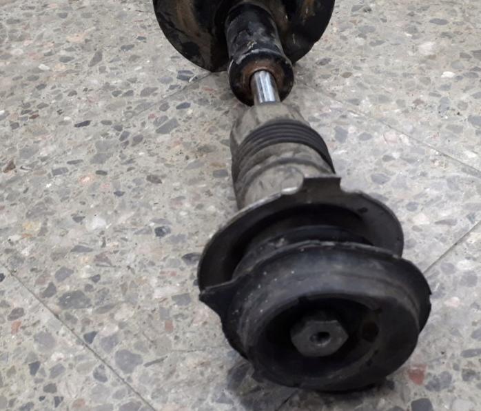 Fiat Punto II 1999-2010 hatchback 1.2 petrol Tlmič predný pravý 6749444