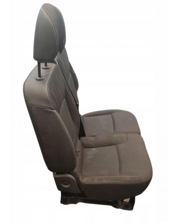 Fiat Talento 2016- 296 1.6 D R9M413 diesel MT 89 kW 2019  Sedadlo predné pravé