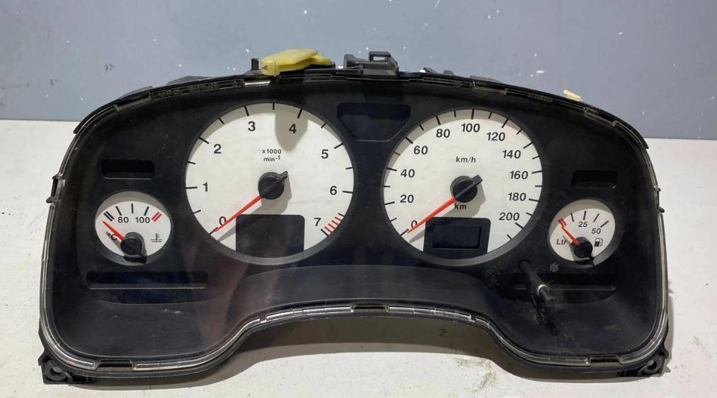 Opel Astra II 1998-2009 hatchback 1.6 petrol MT 55 kW 2000  Prístrojová doska 09130758YE 110008876004 1210981