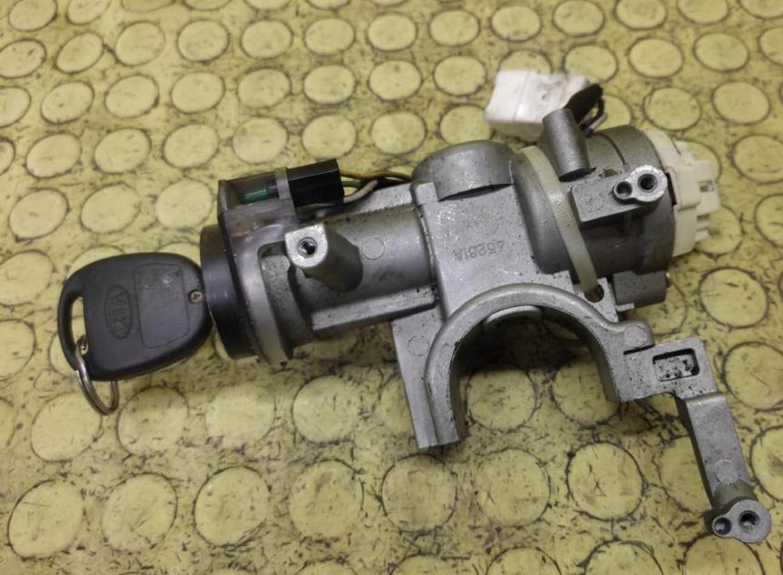 Kia Carens II 2002-2006 hatchback Spínacia skrinka 45261A