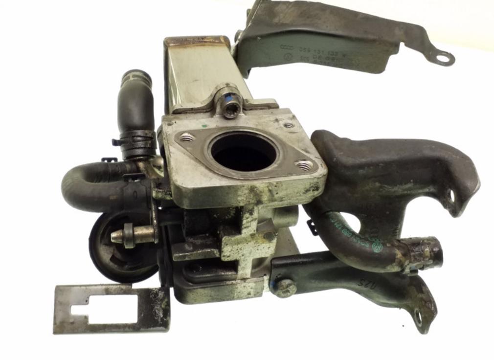 Audi Q7 2005-2015 hatchback 3.0 TDI V6 diesel AT 171 kW 2006  Chladič spalín 059131511