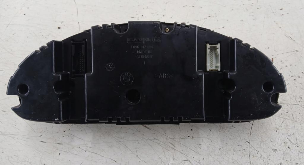 BMW 3 E46 1998-2007 sedan 1.9 petrol MT 77 kW Prístrojová doska 6906888 0263606269