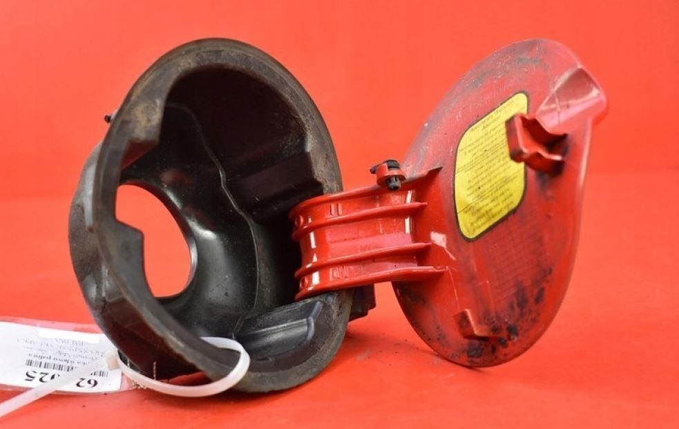 Alfa Romeo Mito 2008-2018 hatchback 1.3 JTD diesel MT 70 kW 2011  Dvierka nádrže paliva 955B632