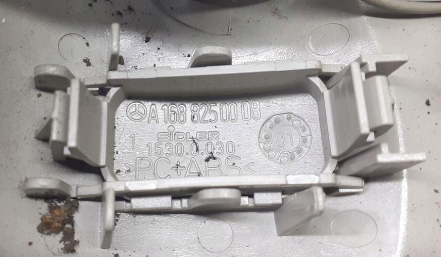 Mercedes A W168 1997-2004 hatchback 1.4 petrol MT 60 kW 2002  Osvetlenie interiéru A1688250008